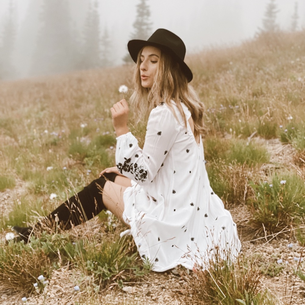 Meet your Posher, Daniella